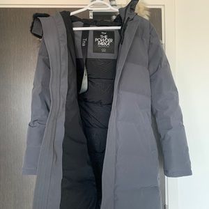 Aritzia parka puff coat, size small, barely worn
